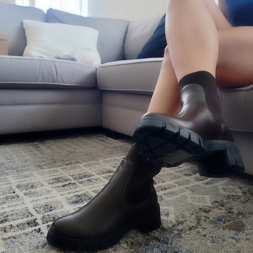 Soft dreams Boots - Picture 5 of 10